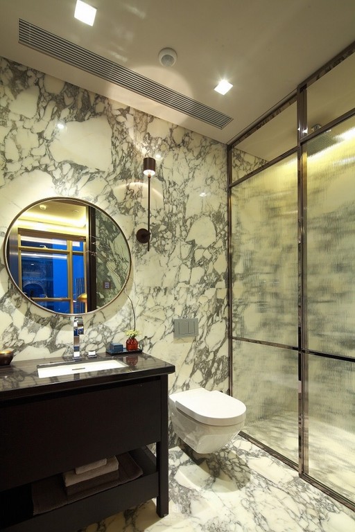 Lavabo de salle de bain Cabinet de meubles de toilettes Salle de bain moderne Meubles d'hôtel en Chine
