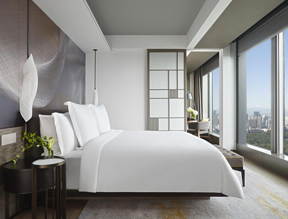 Le mobilier de chambre d'hôtel de la Chine Holiday Inn Express H4 place des meubles de chambre à coucher faits sur commande